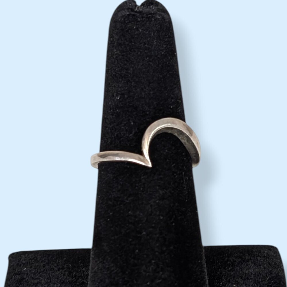 (2/$20) Asymmetrical Silver Tone Curve Ring